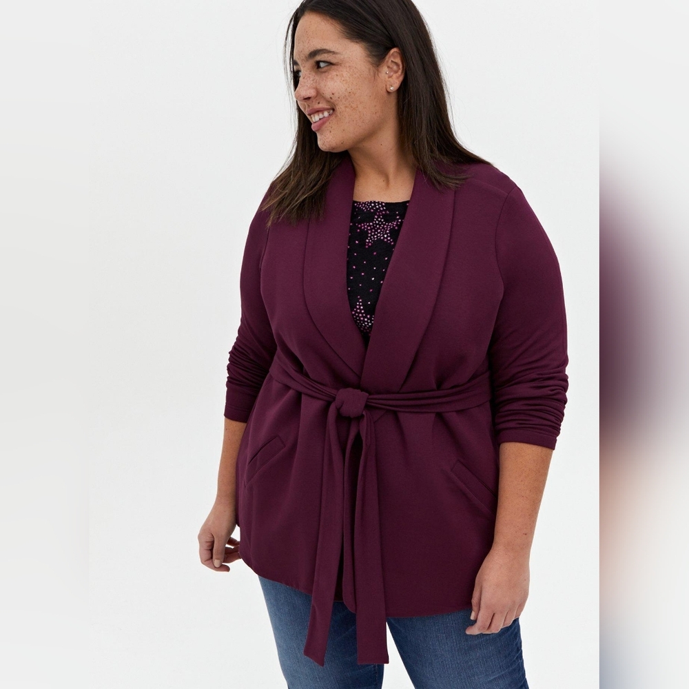🌻NWT!! Torrid Burgundy Knit Tie Waist Blazer, Size 3